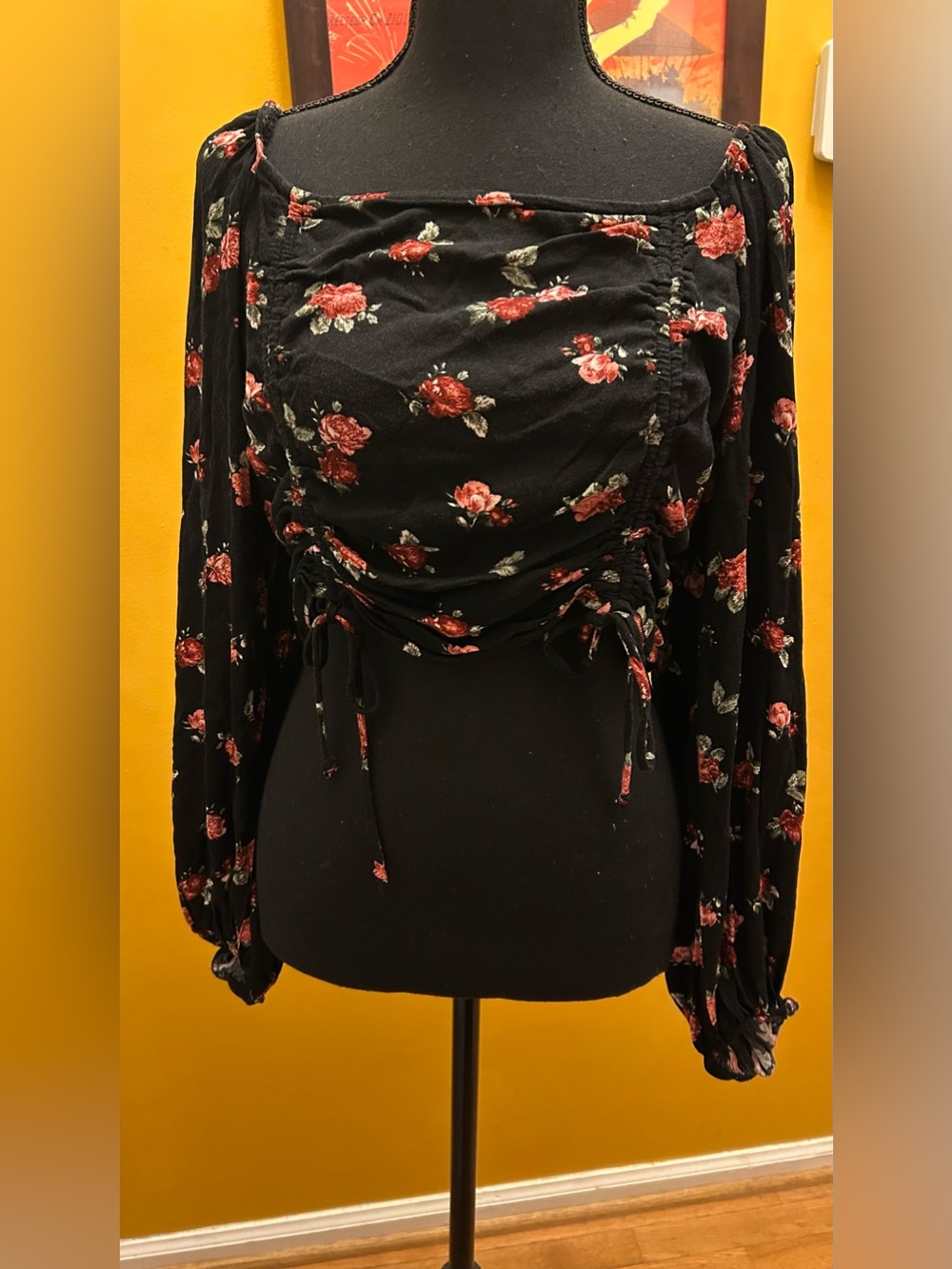 Romantic Cottage Core Wild Fable Black Floral Ruched Tie Bottom Top Size XL